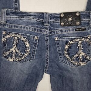 Miss Me Womens Peace Sign Bootcut Jeans Size 28 Faded Whiskering Rhinestone